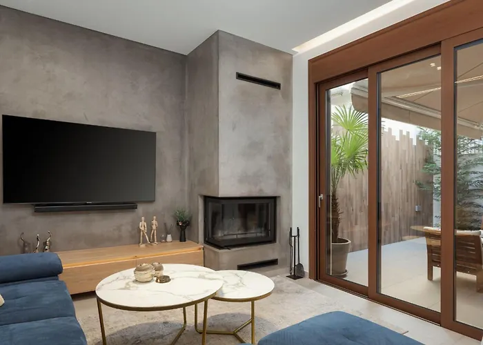 Patra Elegant Residence